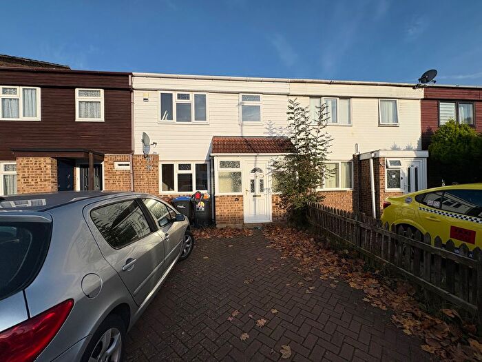 3 Bedroom Property To Rent In Hangerfield Court, Abington, Northampton, NN3