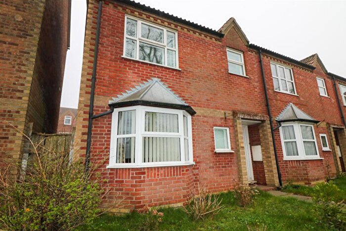 3 Bedroom End Of Terrace House For Sale In Park Hill, Leiston, IP16