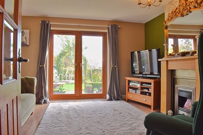 2 Bedroom Semi-Detached House For Sale In Peacocks Launde, Claypole, NG23