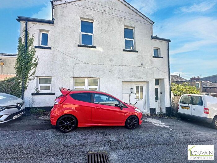 2 Bedroom Flat For Sale In High Street, Blaenavon, Pontypool, NP4
