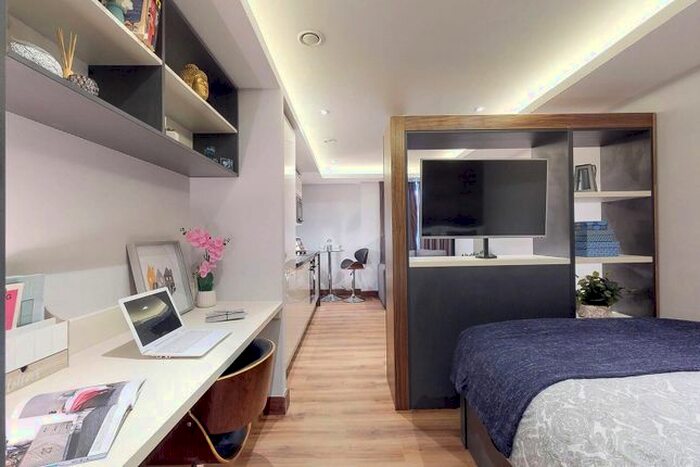 Studio To Rent In Cookridge Street, Leeds, LS2