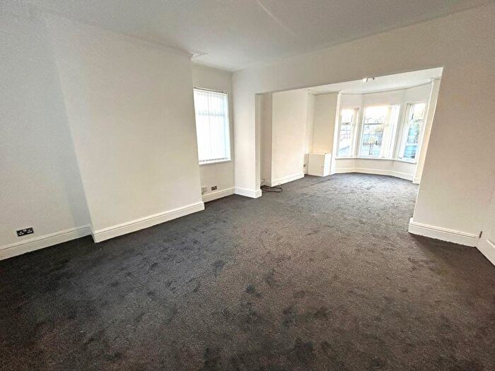 4 Bedroom Terraced House To Rent In Gladstone Road, Manchester, M30