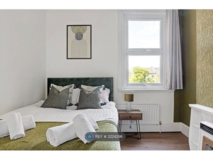 5 Bedroom Terraced House To Rent In Blurton Road, London, E5