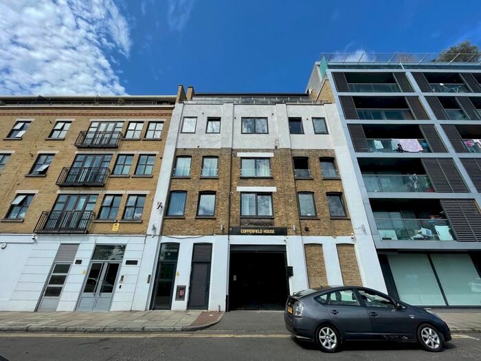 2 Bedroom Flat To Rent In Copperfield Road, Mile End - Limehouse, E3