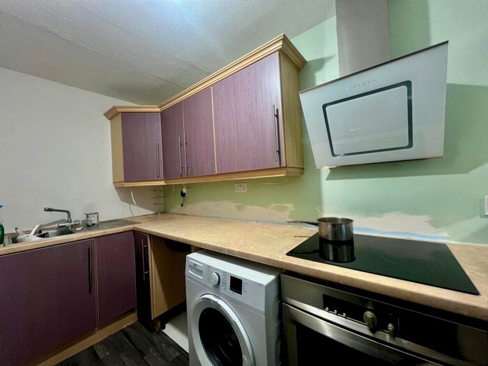 2 Bedroom Apartment To Rent In Anson Drive, Southampton, SO19