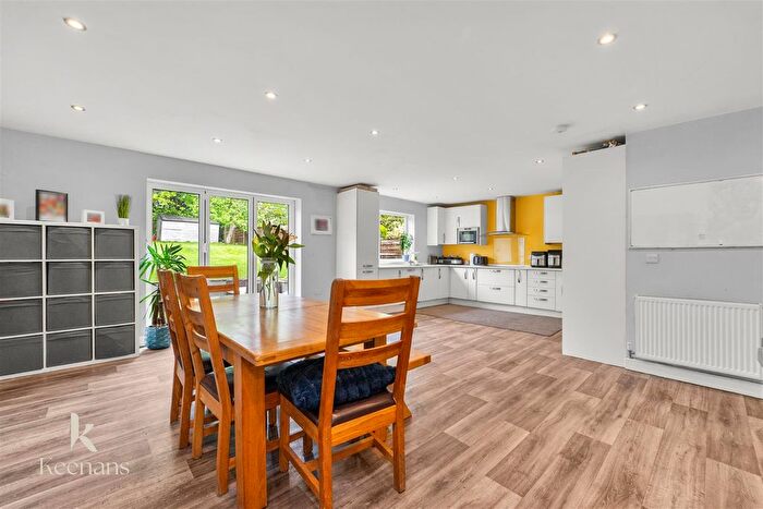 6 Bedroom Detached House For Sale In Trimingham Drive, Bury, BL8