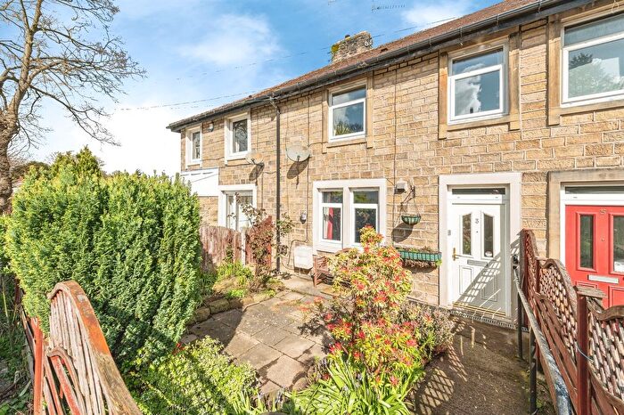 3 Bedroom Terraced House For Sale In Larch Avenue, Thongsbridge, Holmfirth, HD9
