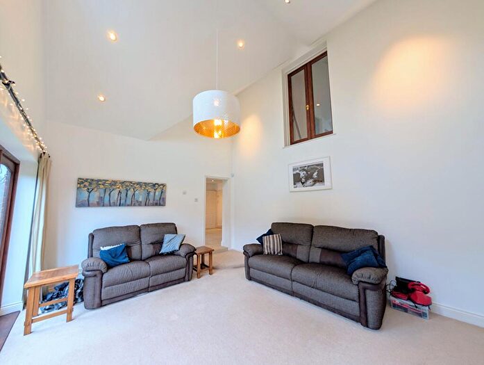 5 Bedroom Detached House For Sale In Irving Dale, Old Farm Park, MK7