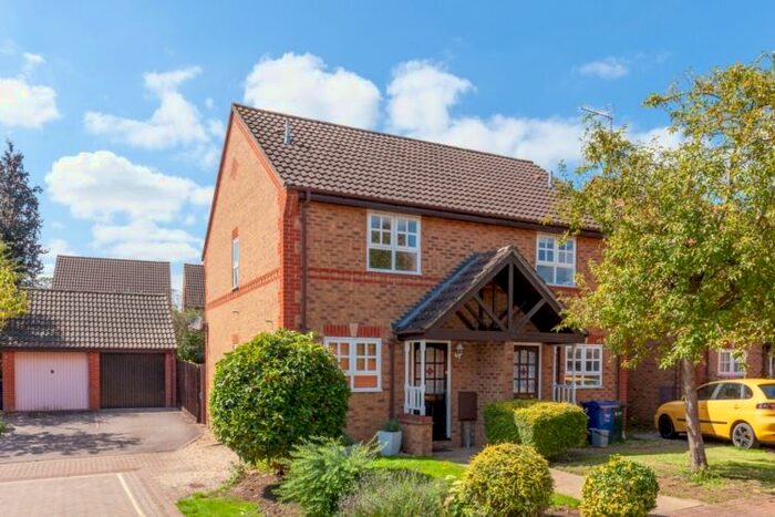 2 Bedroom Semi-Detached House To Rent In Coopers Gate, Banbury, OX16