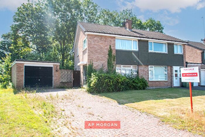 3 Bedroom Semi Detached House For Sale In Ansley Close, Matchborough East, Redditch, B98