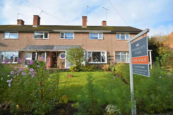 4 Bedroom Terraced House To Rent In School Street, Hillmorton, Rugby, CV21