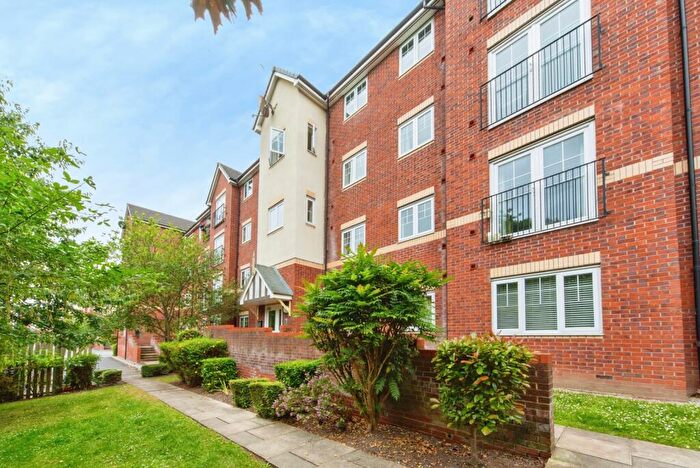 2 Bedroom Flat For Sale In Robinson Road, Ellesmere Port, Cheshire, CH65