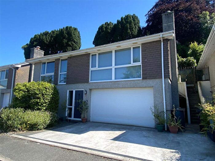 3 Bedroom Detached House For Sale In Hendra Gardens, Launceston, Cornwall, PL15