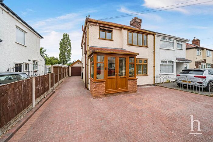 3 Bedroom Semi-Detached House For Sale In Heathbank Avenue, Wirral, CH61
