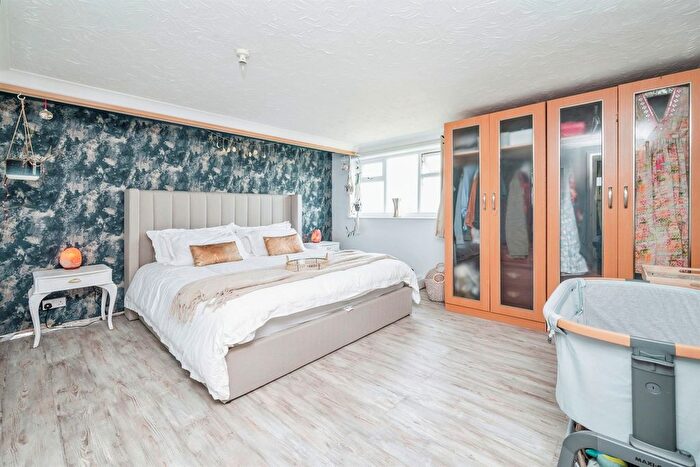 4 Bedroom End Of Terrace House For Sale In Coastline Village, Walcott, Norwich, NR12