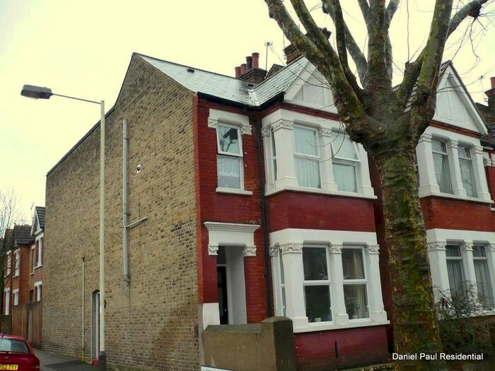 2 Bedroom Maisonette To Rent In Half Acre Road, London, W7