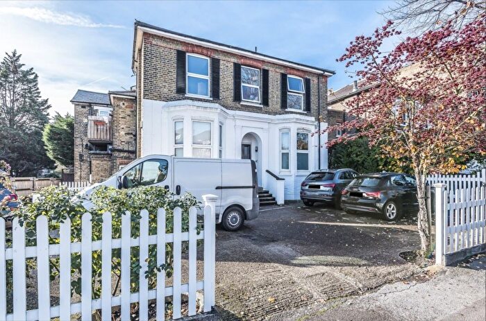 1 Bedroom Flat For Sale In Thornton Hill, Wimbledon, SW19