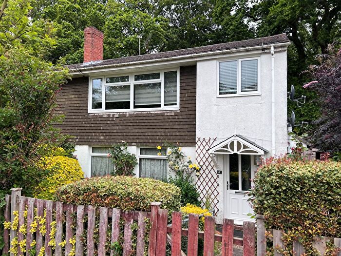 2 Bedroom Maisonette For Sale In Guillemot Close, Hythe, SO45