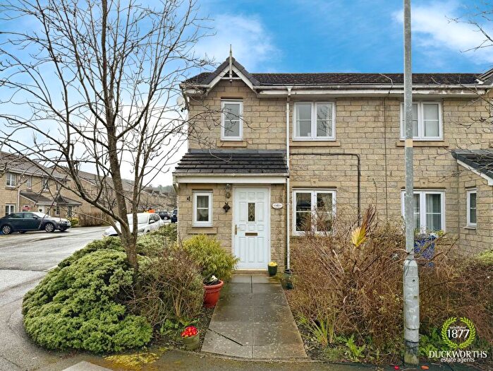 3 Bedroom End Of Terrace House For Sale In Abbeydale Way, Accrington, BB5