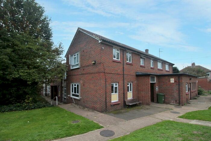 2 Bedroom Flat To Rent In Crayford High Street Dartford, DA1