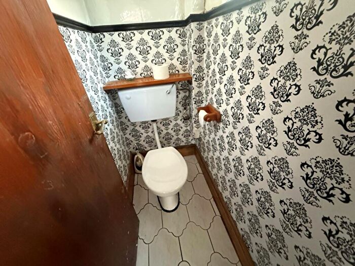 2 Bedroom Bungalow For Sale In A Albert Street, Pentre, Mid Glamorgan, CF41