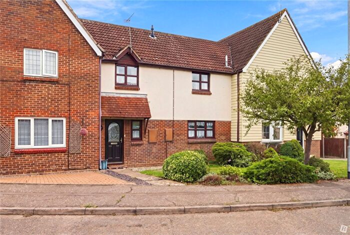 3 Bedroom Terraced House For Sale In Carisbrooke Drive, South Woodham Ferrers, Chelmsford, Essex, CM3
