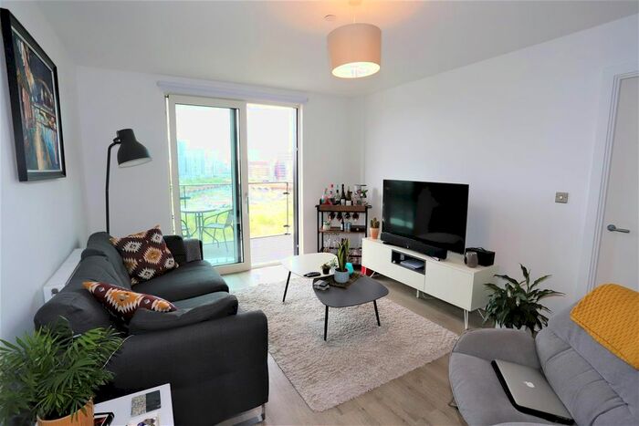 2 Bedroom Flat For Sale In Middlewood Locks, Lockgate Square, M5