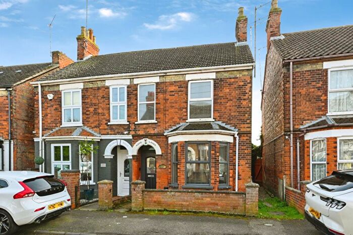 2 Bedroom Semi Detached House For Sale In Queens Avenue, King's Lynn, PE30