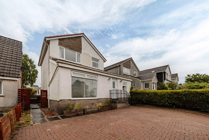 4 Bedroom Detached Villa For Sale In Walton Avenue, Newton Mearns, G77