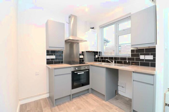 2 Bedroom Apartment To Rent In Westway, Maghull, L31