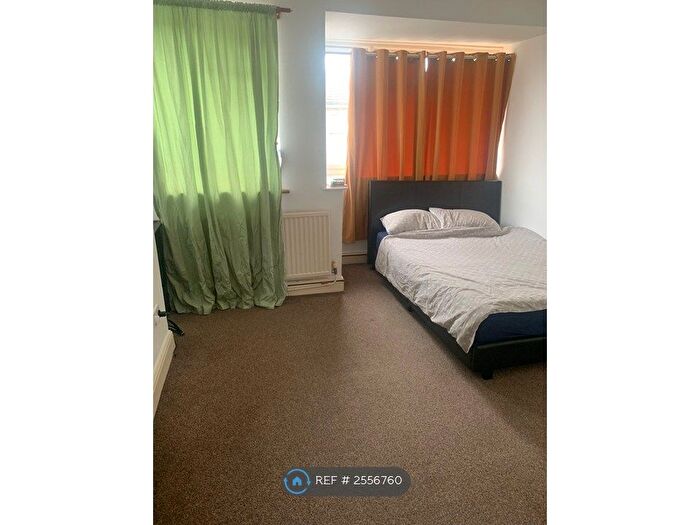 3 Bedroom Terraced House To Rent In Oval Road South, Dagenham, RM10
