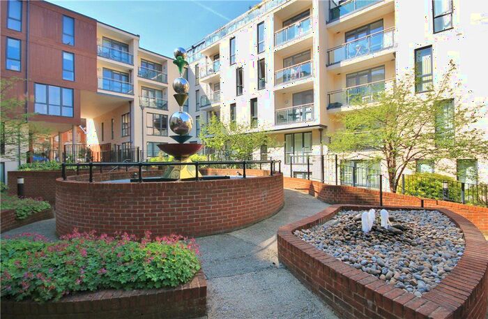 1 Bedroom Flat To Rent In Printing House Square, Martyr Road, Guildford, GU1