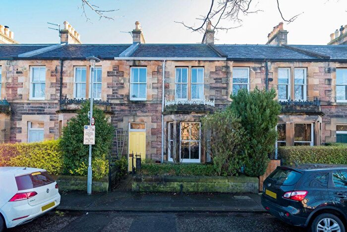 3 Bedroom Terraced House For Sale In Shandon Crescent, Edinburgh, EH11