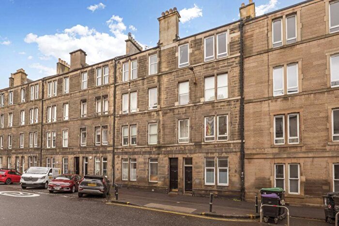 2 Bedroom Flat For Sale In / Easter Road, Edinburgh, EH6
