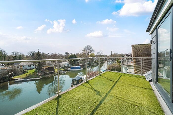 3 Bedroom Detached House To Rent In Riverside, Lower Hampton Road, Sunbury-On-Thames, TW16