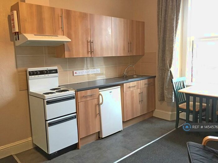 1 Bedroom Flat To Rent In Walsingham Road, Bristol, BS6