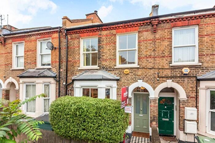 3 Bedroom House To Rent In Poplar Road, Herne Hill, London, SE24