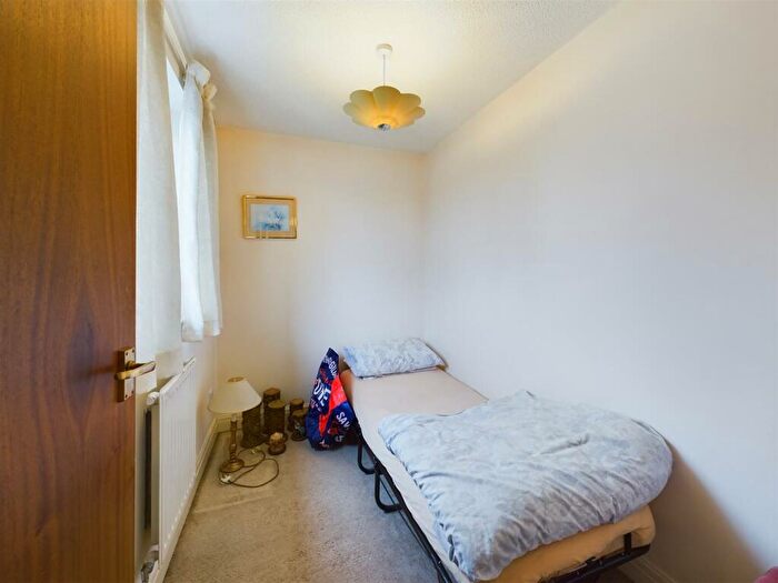 3 Bedroom Semi-Detached House For Sale In Wenhill Heights, Calne, SN11