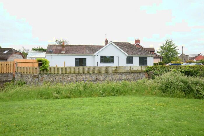 3 Bedroom Detached Bungalow To Rent In Tower Road South, Bristol, BS30