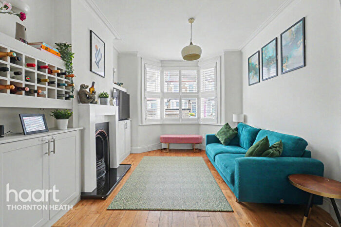 3 Bedroom End Of Terrace House For Sale In Cranbrook Road, Thornton Heath, CR7