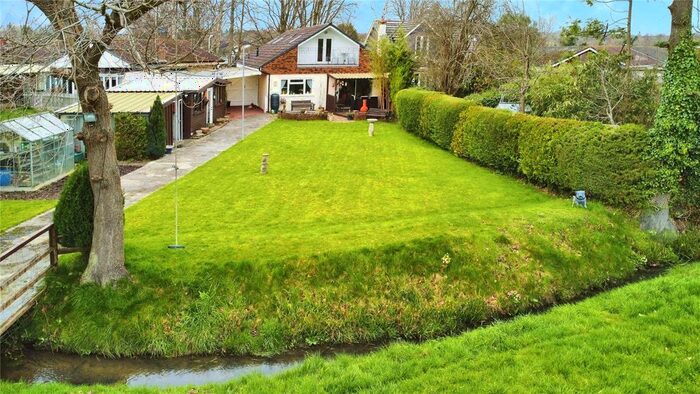 4 Bedroom Bungalow For Sale In Greenview Crescent, Hildenborough, Tonbridge, Kent, TN11