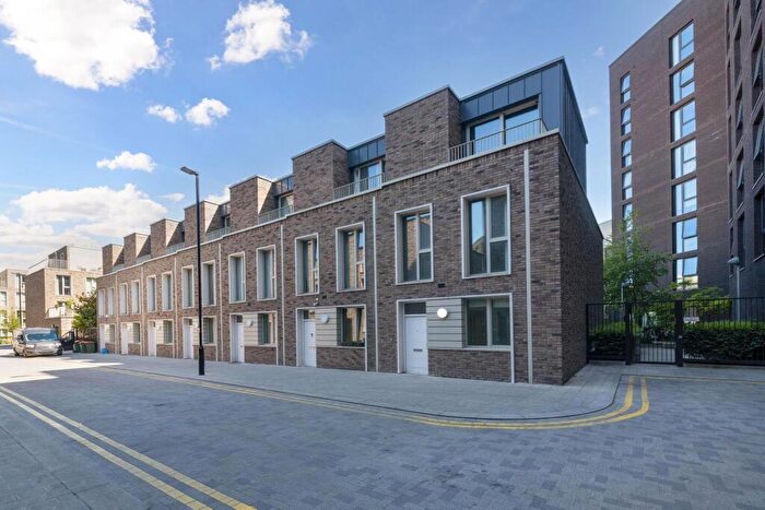 3 Bedroom Terraced House To Rent In Rope Terrace, Royal Wharf, London, E16