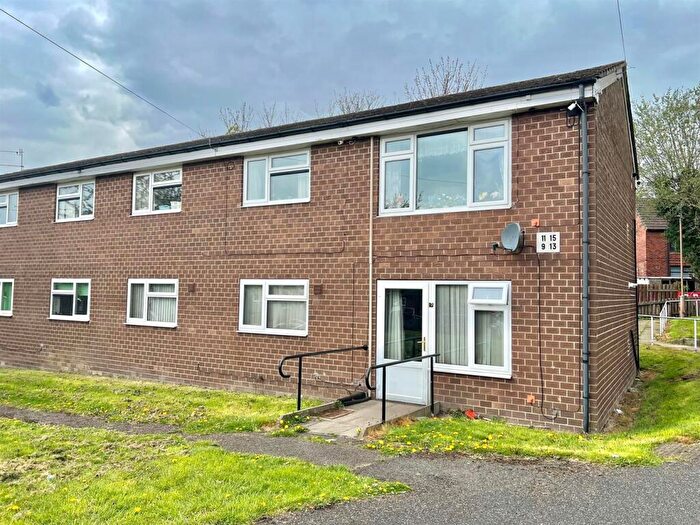 2 Bedroom Apartment For Sale In Larch Close, Huddersfield, HD5