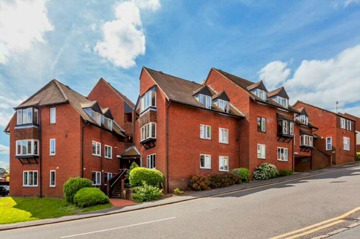 1 Bedroom Apartment To Rent In The Mount, Guildford, GU2