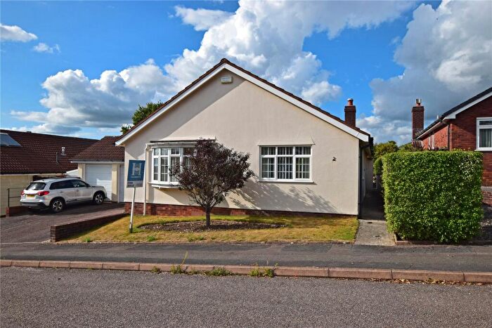 3 Bedroom Bungalow For Sale In Hickory Close, Honiton, Devon, EX14