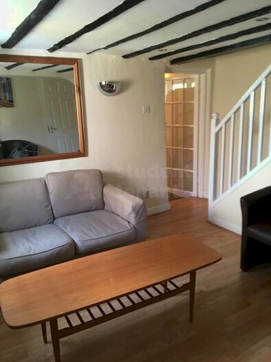 4 Bedroom Semi-Detached House To Rent In Rough Common Road, Canterbury, Kent CT2