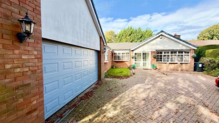 5 Bedroom Detached House To Rent In Claverdon Drive, Sutton Coldfield, B74
