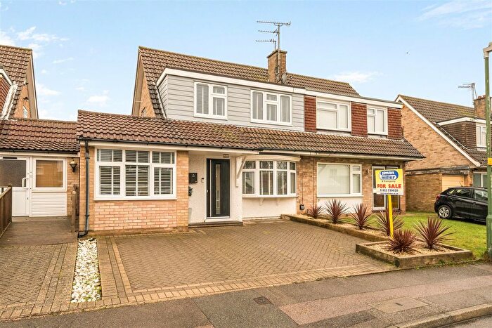 3 Bedroom Semi Detached House For Sale In Fullers Close, Bearsted, Maidstone, ME14