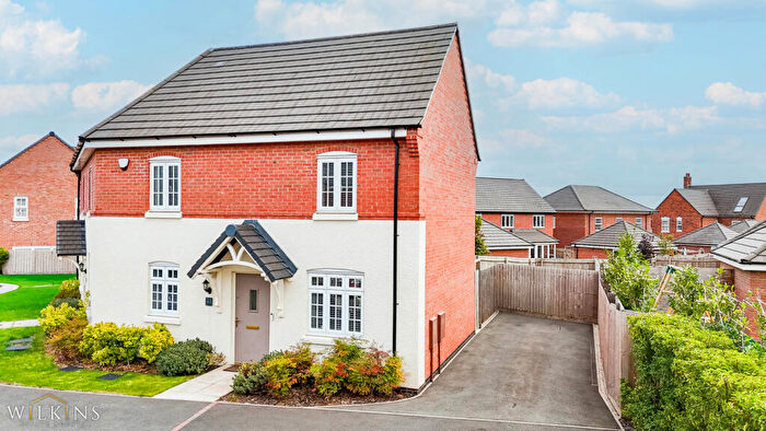 2 Bedroom Semi-Detached House For Sale In Arkall Avenue, Tamworth, Staffordshire, B79