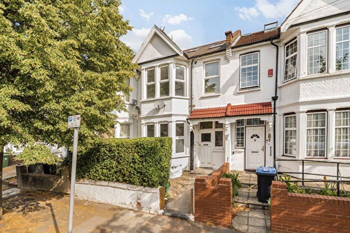 2 Bedroom Flat For Sale In Liddell Gardens, Kensal Rise, NW10